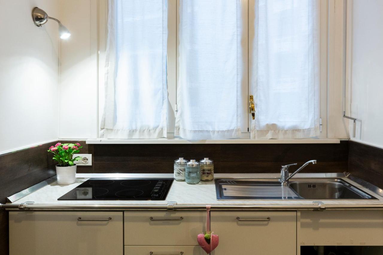 Apartment Living Isola Mailand